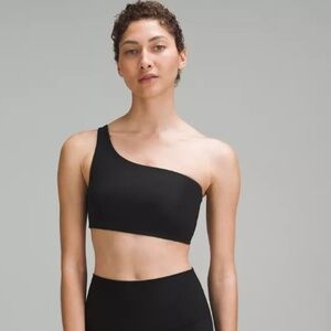 Lululemon Ribbed Nulu Asymmetrical Yoga Bra in Black